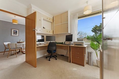 Photo of property in 5 Price Street, Westown, New Plymouth, 4310