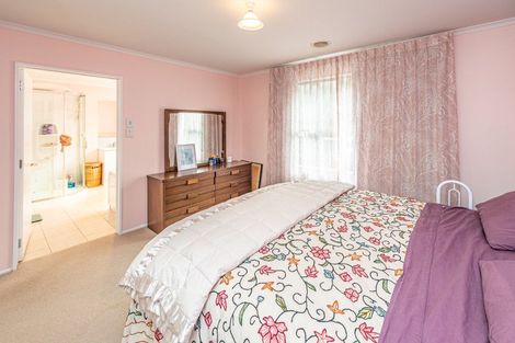 Photo of property in 25 Oakland Avenue, Saint Johns Hill, Whanganui, 4500