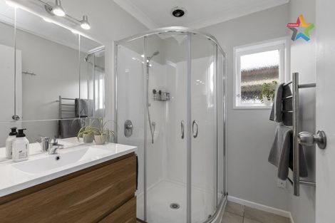 Photo of property in 73 Waipounamu Drive, Kelson, Lower Hutt, 5010