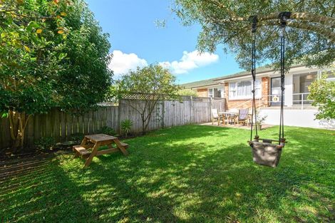 Photo of property in 3/120 Nile Road, Milford, Auckland, 0620