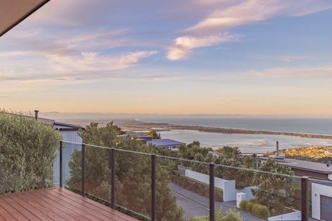 Photo of property in 3 The Terrace, Mount Pleasant, Christchurch, 8081