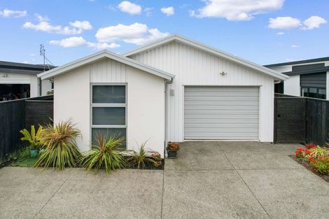 Photo of property in 9 Pimelea Street, Papamoa Beach, Papamoa, 3118
