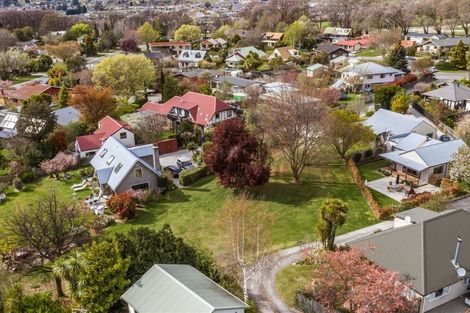 Photo of property in 18 Heuchan Lane, Wanaka, 9305