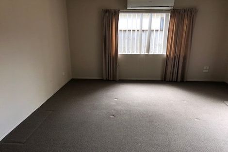 Photo of property in 28 Salford Crescent, Flat Bush, Auckland, 2019