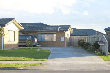 Photo of property in 77 Redcastle Drive, East Tamaki, Auckland, 2013