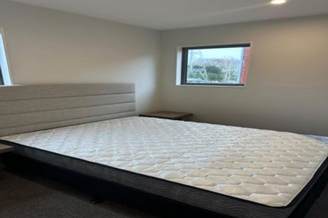 Photo of property in 30 Earlsworth Road, Mangere East, Auckland, 2024