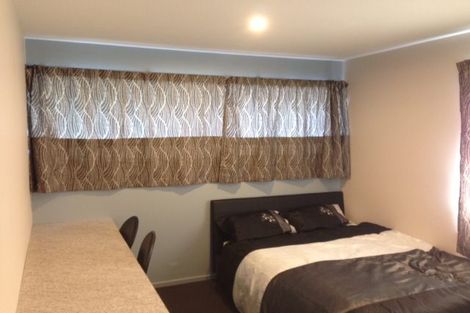Photo of property in 42 Newnham Terrace, Upper Riccarton, Christchurch, 8041