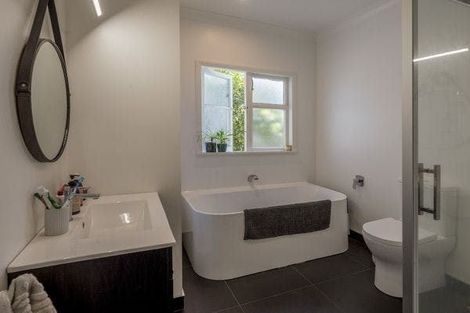 Photo of property in 27 Wilton Street, Levin, 5510