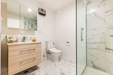 Photo of property in 1/83 Vodanovich Road, Te Atatu South, Auckland, 0610