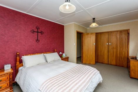 Photo of property in 22 Cowling Road, Hurdon, New Plymouth, 4310