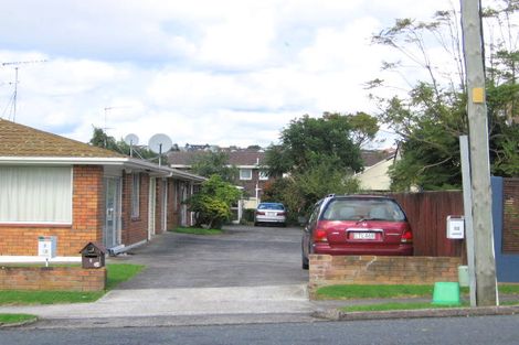 Photo of property in 1/32 Eastern Beach Road, Eastern Beach, Auckland, 2012