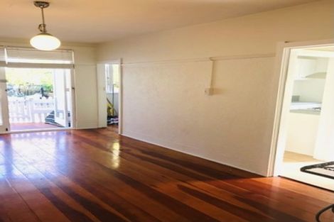 Photo of property in 3/2 Herne Bay Road, Herne Bay, Auckland, 1011