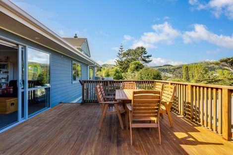 Photo of property in 17a Gloucester Street, Cannons Creek, Porirua, 5024