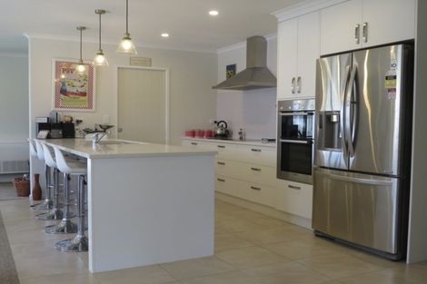 Photo of property in 46 Leeward Drive, Whitianga, 3510