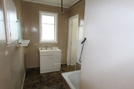 Photo of property in 42 Baird Road, Tokoroa, 3420