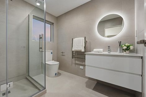 Photo of property in 6a Kaimai Avenue, Massey, 0614