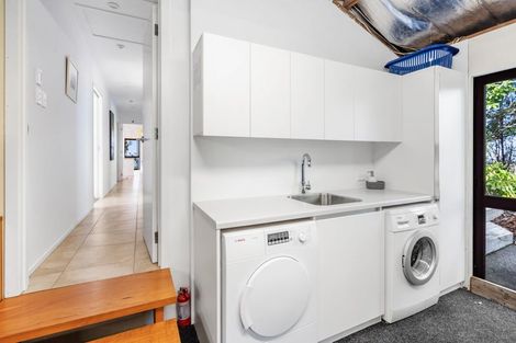 Photo of property in 347 Rockell Road, Whananaki, Hikurangi, 0181