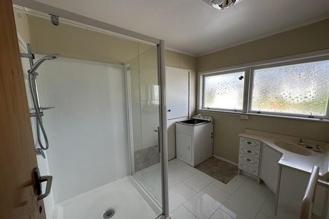 Photo of property in 42 Ocean View Road, Northcote, Auckland, 0627