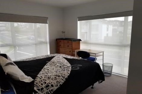 Photo of property in 2 Vincent Mcgrath Crescent, Swanson, Auckland, 0614