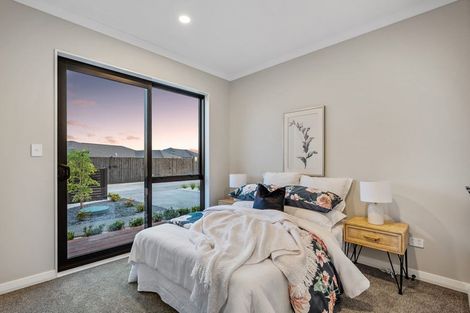 Photo of property in 56 Kewa Road, Albany Heights, Auckland, 0632