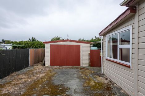 Photo of property in 16 Dobson Street, Waimate, 7924