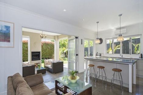 Photo of property in 10f Seascape Road, Remuera, Auckland, 1050