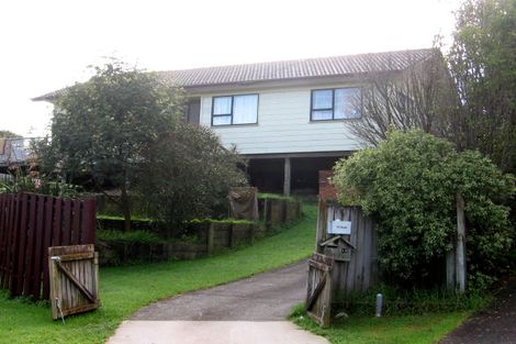 Photo of property in 12 Melia Grove, Goodwood Heights, Auckland, 2105