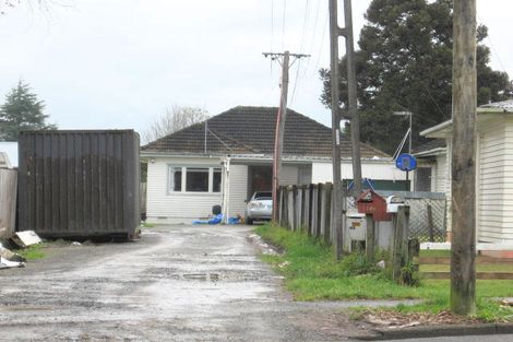 Photo of property in 112 Settlement Road, Papakura, 2110