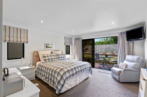 Photo of property in 7 Ruru Place, Levin, 5510