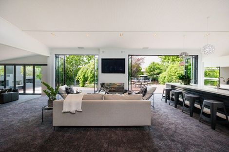 Photo of property in 27a Phoenix Avenue, Hokowhitu, Palmerston North, 4410