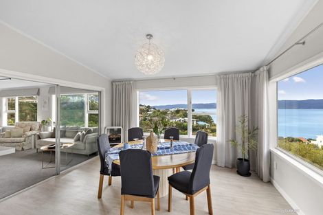 Photo of property in 11 Harbour Park Terrace, Khandallah, Wellington, 6035