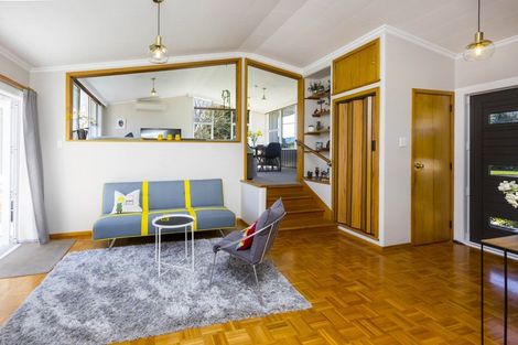 Photo of property in 31 Dowling Grove, Silverstream, Upper Hutt, 5019