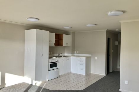 Photo of property in 24/8 Carolina Place, Albany, Auckland, 0632