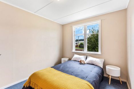 Photo of property in 6 Benge Crescent, Clouston Park, Upper Hutt, 5018