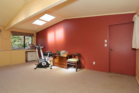 Photo of property in 345 Aokautere Drive, Aokautere, Palmerston North, 4471