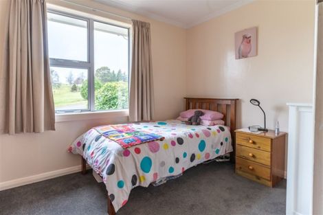 Photo of property in 16 Golfers Drive, Balclutha, 9230