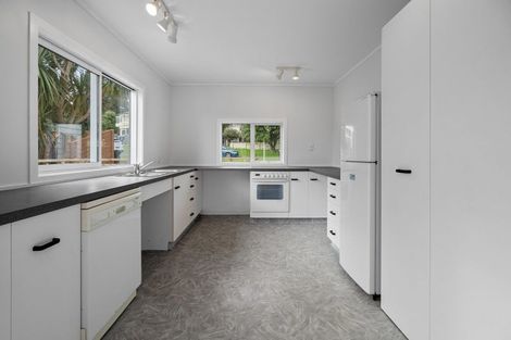 Photo of property in 8 Meander Drive, Welcome Bay, Tauranga, 3112