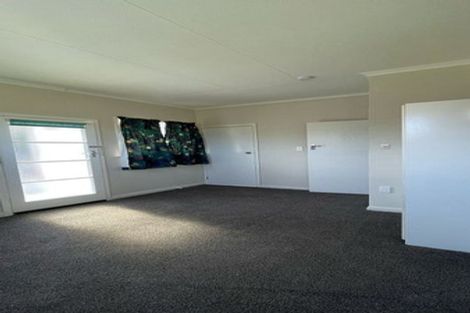 Photo of property in 1 Winchester Street, Levin, 5510