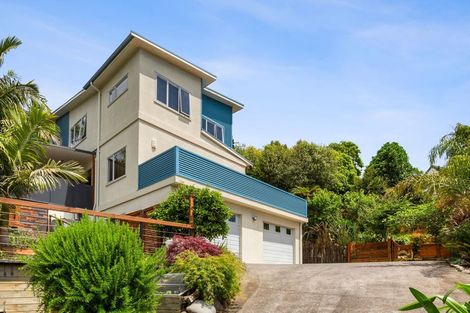 Photo of property in 10 Caledonia Place, Highlands Park, New Plymouth, 4312