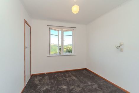 Photo of property in 28 Huntingdon Street, Northland, Wellington, 6012