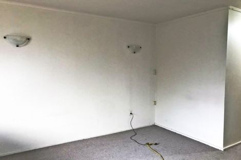 Photo of property in 2/81 Arran Road, Browns Bay, Auckland, 0630