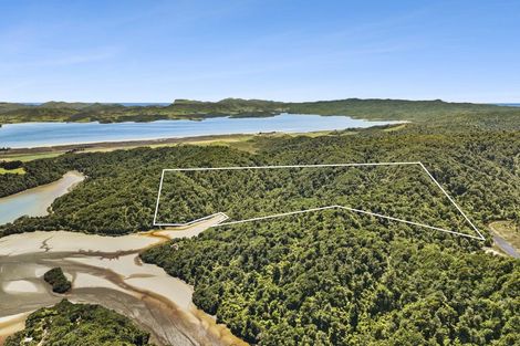 Photo of property in 857 Dry Road, Rakopi, Collingwood, 7073