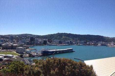 Photo of property in 8 Shannon Street, Mount Victoria, Wellington, 6011