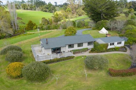 Photo of property in 320 Ireland Road, Waitoki, Kaukapakapa, 0871
