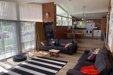 Photo of property in 11 Dellwood Avenue, Henderson, Auckland, 0612