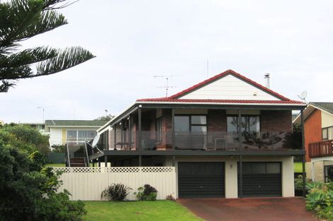 Photo of property in 52 Omaha Drive, Omaha, 0986