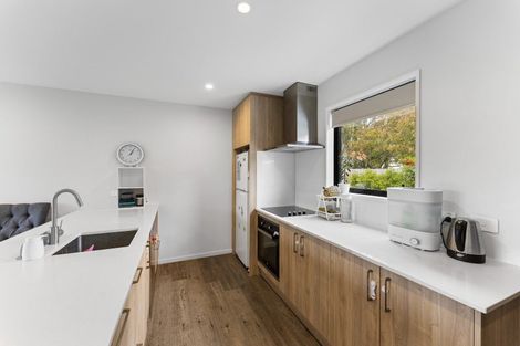 Photo of property in 2/57 Woodville Street, Edgeware, Christchurch, 8013
