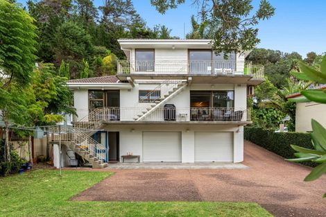 Photo of property in 6 Waiwera Road, Waiwera, Orewa, 0994