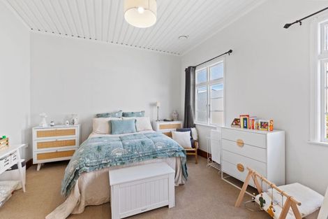 Photo of property in 420 Devon Street East, Strandon, New Plymouth, 4312