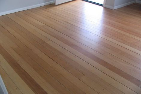 Photo of property in 28-30 Lake Pupuke Drive, Takapuna, Auckland, 0622